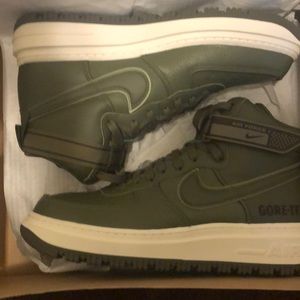 Air Force 1 gtx boots